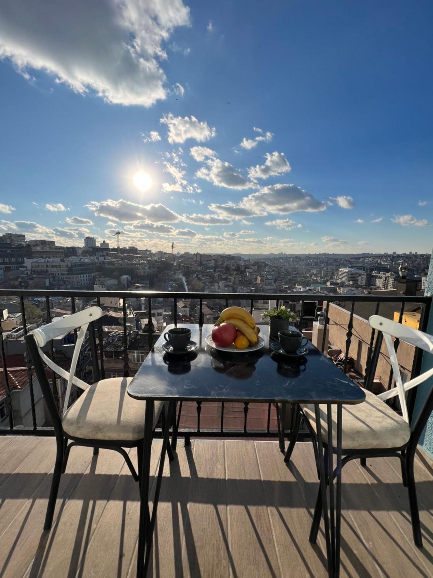 Taksim Larissa Hotel Suites Стамбул Экстерьер фото