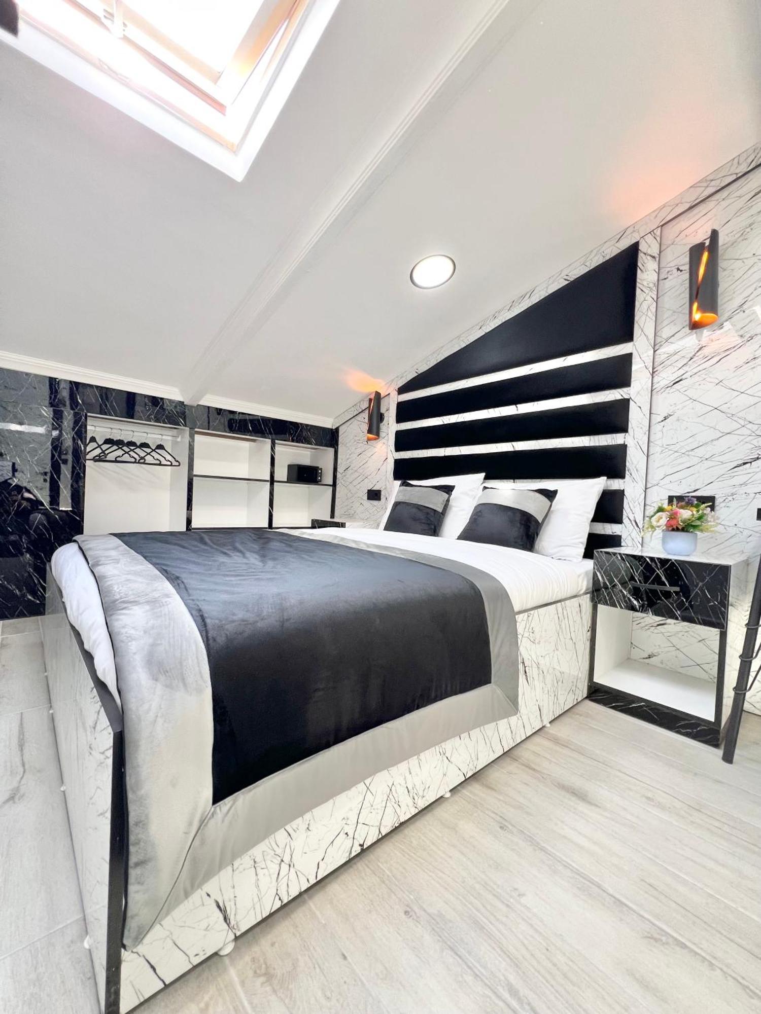 Taksim Larissa Hotel Suites Стамбул Экстерьер фото